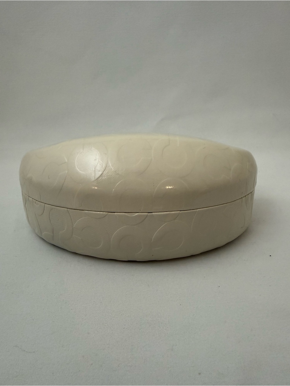 Coach Oversized Sunglasses Case Ivory Signature C Embossed Hardshell